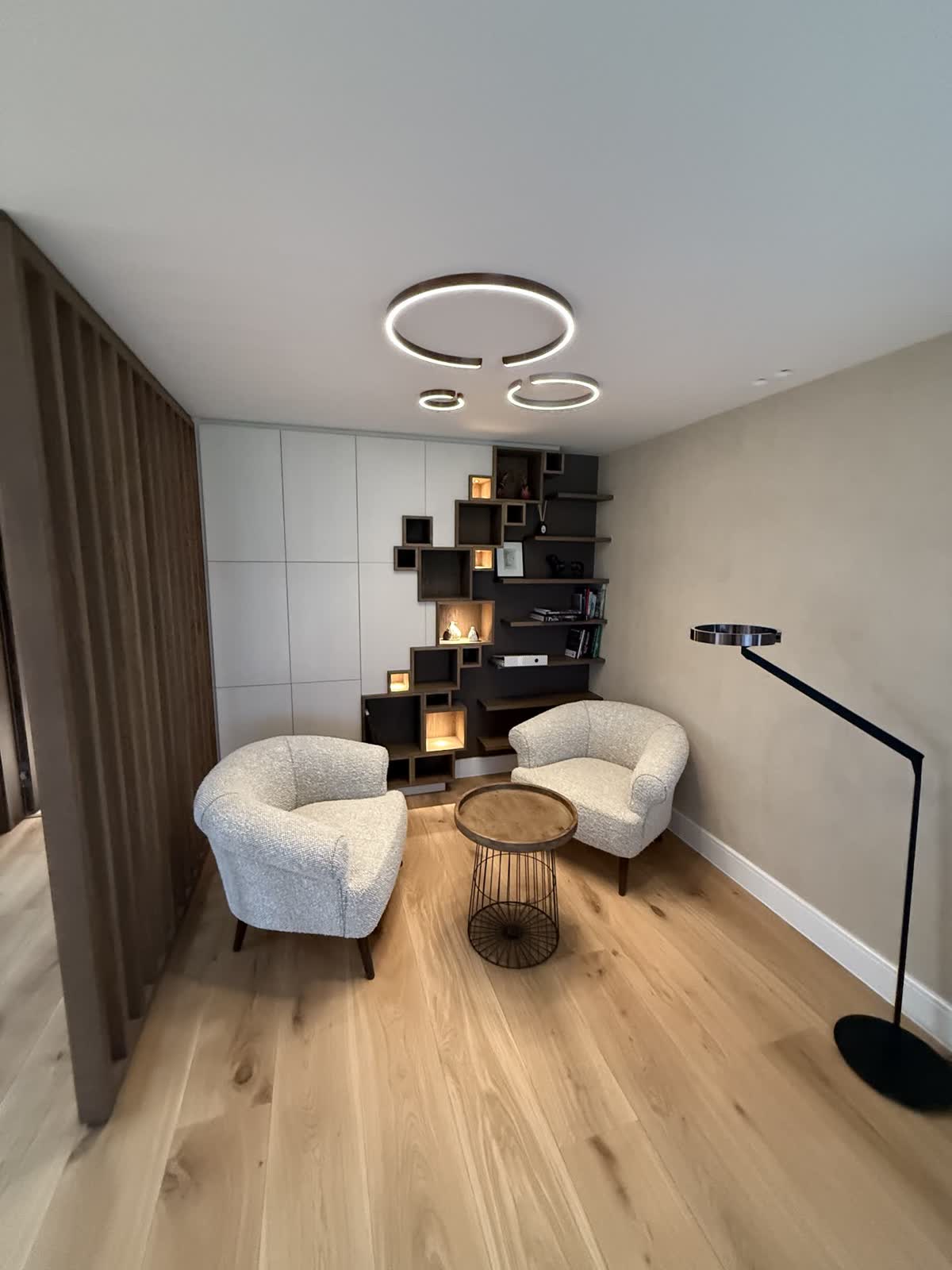 Circular ceiling lights