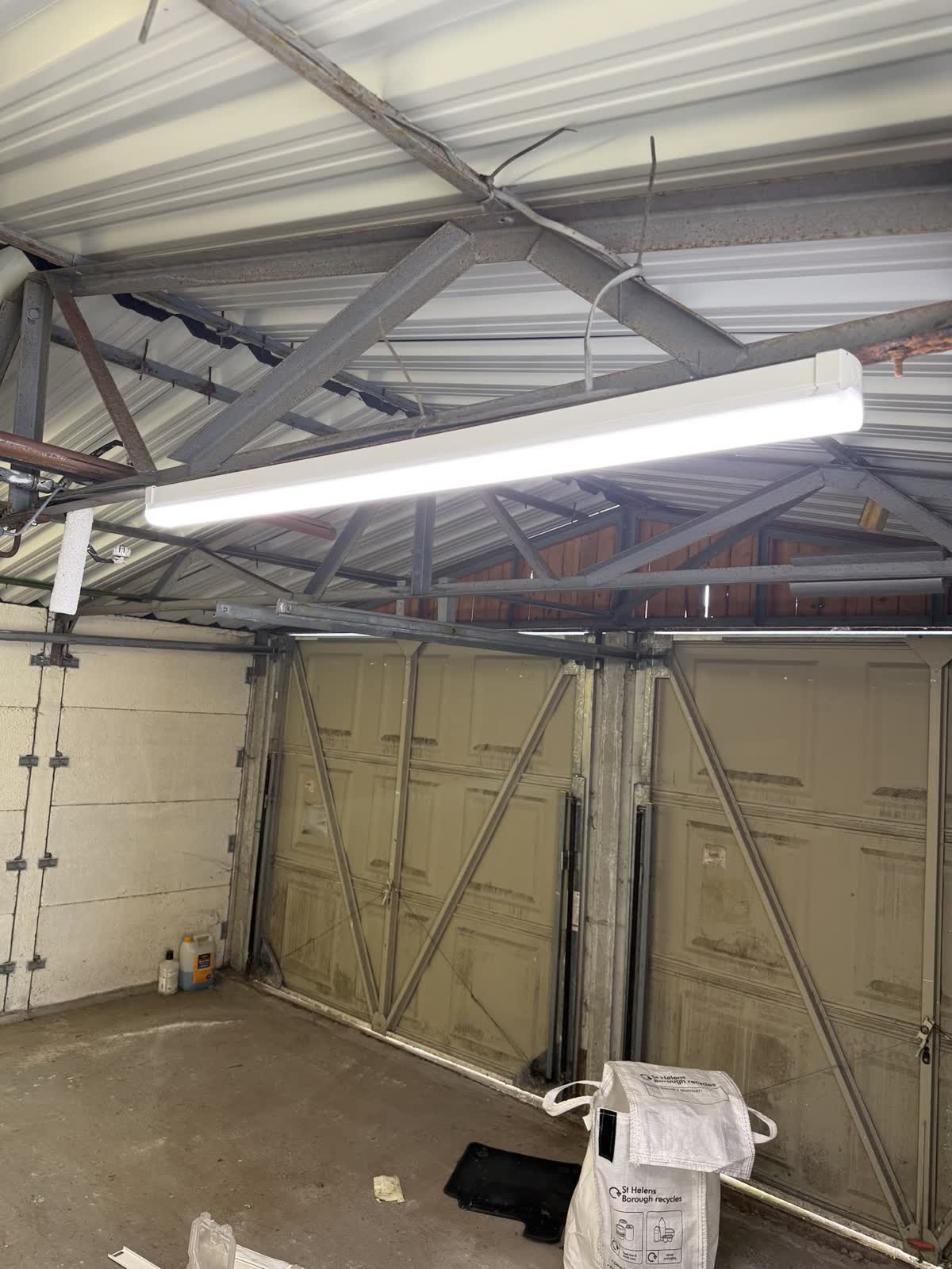 Commercial unit lighting