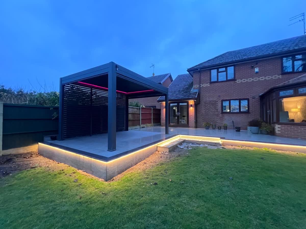 Pergola and garden lighting
