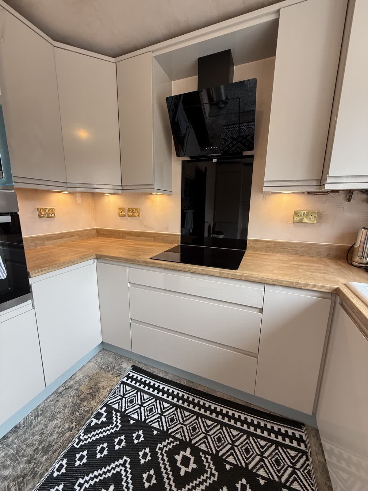 Kitchen & Extension Wiring, project photo