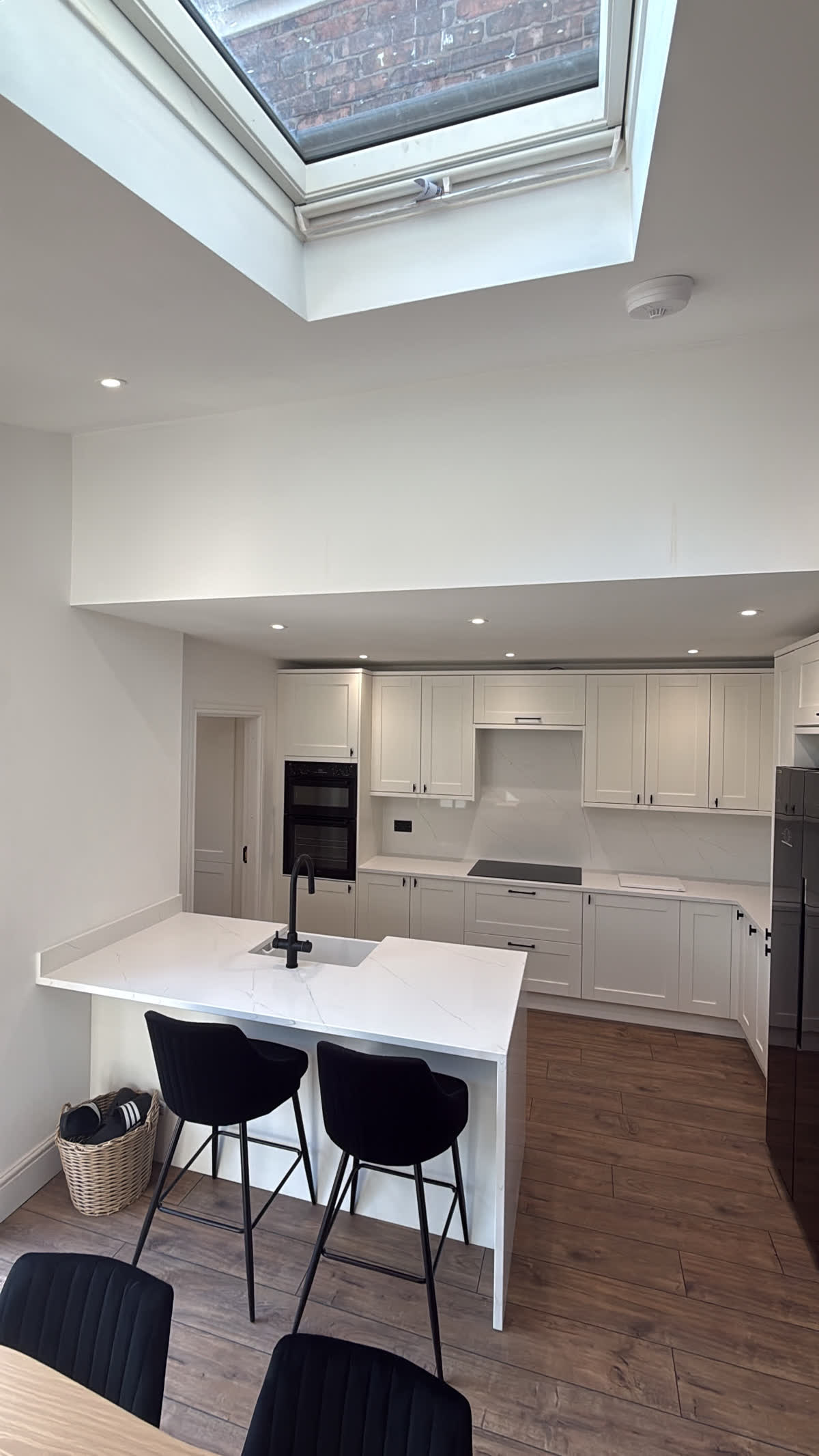 New kitchen electrics