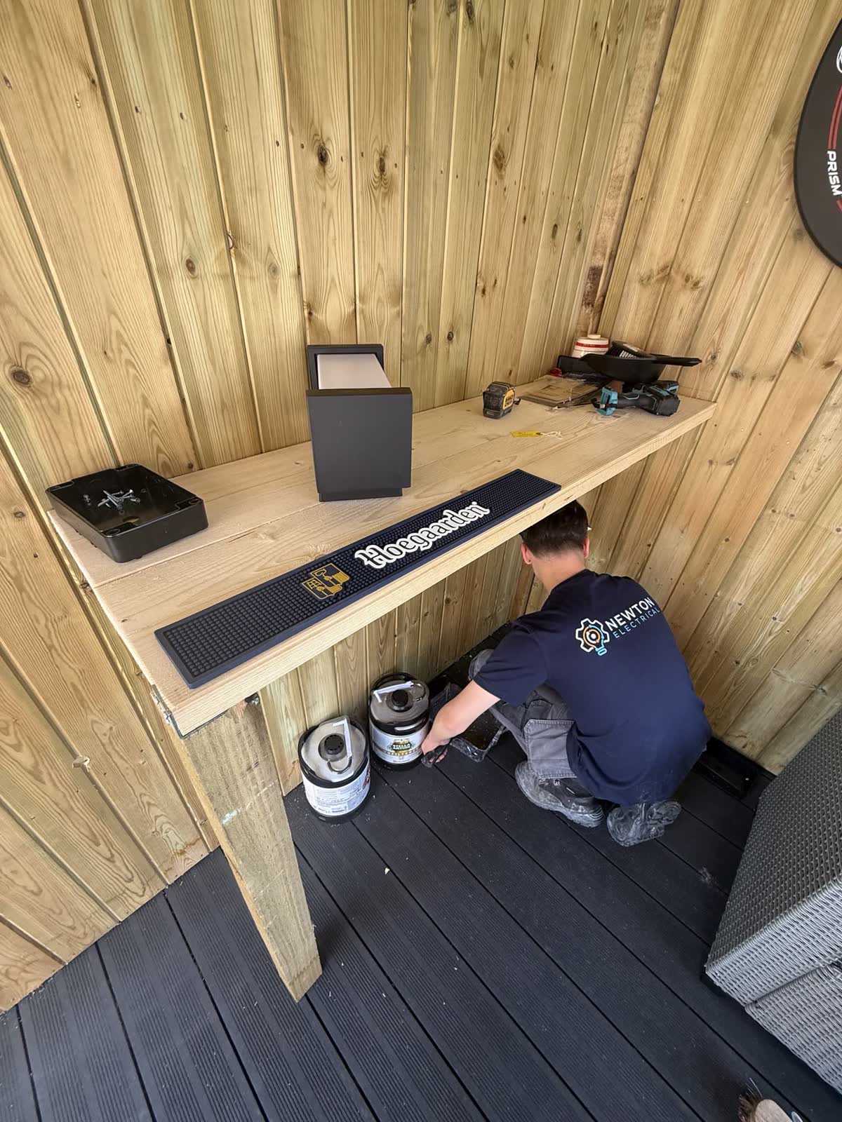 Garden office fit out