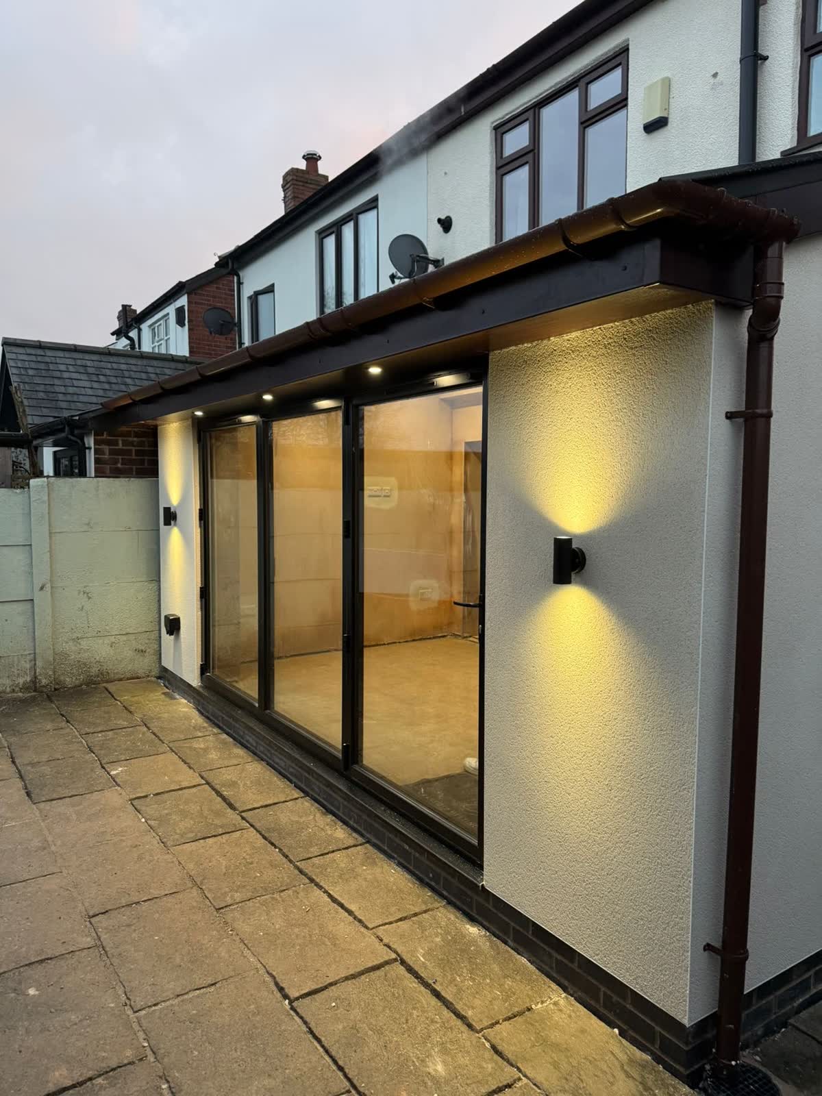 Side elevation lighting